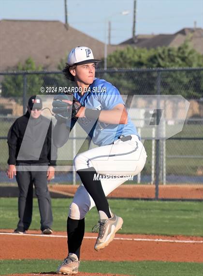 Thumbnail 3 in Paetow vs Katy photogallery.