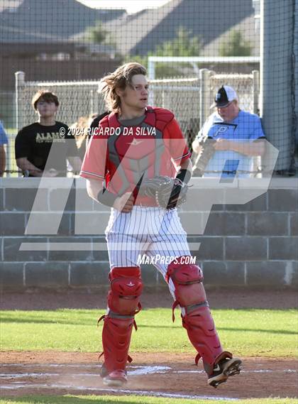 Thumbnail 3 in Paetow vs Katy photogallery.