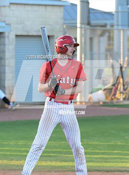 Thumbnail 3 in Paetow vs Katy photogallery.