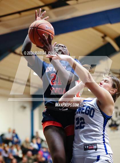 Thumbnail 3 in Oswego vs East Syracuse - Minoa (NYSPHSAA Section 3 AA First Round) photogallery.