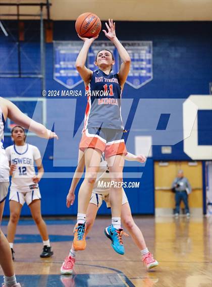 Thumbnail 3 in Oswego vs East Syracuse - Minoa (NYSPHSAA Section 3 AA First Round) photogallery.