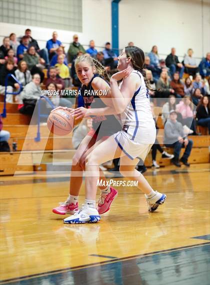 Thumbnail 1 in Oswego vs East Syracuse - Minoa (NYSPHSAA Section 3 AA First Round) photogallery.