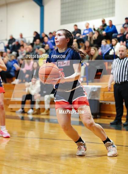 Thumbnail 3 in Oswego vs East Syracuse - Minoa (NYSPHSAA Section 3 AA First Round) photogallery.