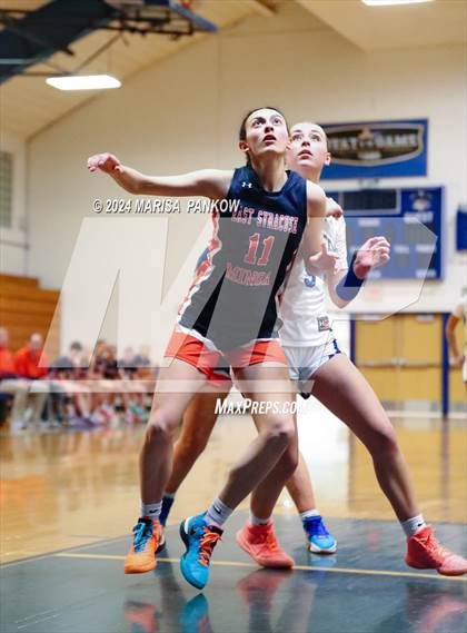 Thumbnail 2 in Oswego vs East Syracuse - Minoa (NYSPHSAA Section 3 AA First Round) photogallery.