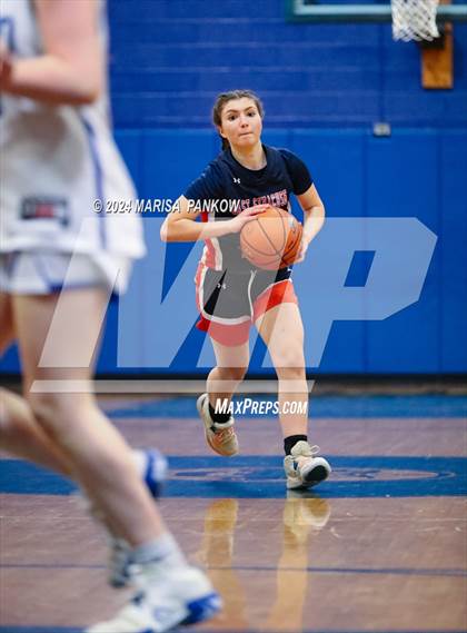 Thumbnail 2 in Oswego vs East Syracuse - Minoa (NYSPHSAA Section 3 AA First Round) photogallery.