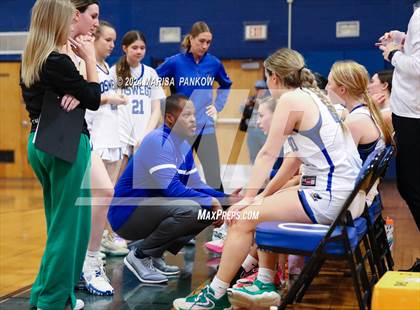 Thumbnail 3 in Oswego vs East Syracuse - Minoa (NYSPHSAA Section 3 AA First Round) photogallery.
