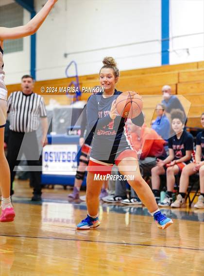 Thumbnail 3 in Oswego vs East Syracuse - Minoa (NYSPHSAA Section 3 AA First Round) photogallery.