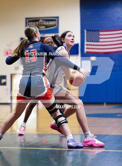 Thumbnail 2 in Oswego vs East Syracuse - Minoa (NYSPHSAA Section 3 AA First Round) photogallery.