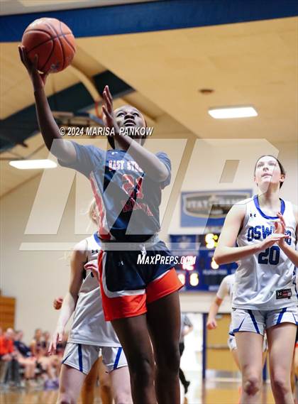 Thumbnail 1 in Oswego vs East Syracuse - Minoa (NYSPHSAA Section 3 AA First Round) photogallery.