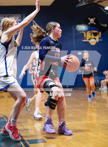 Thumbnail 2 in Oswego vs East Syracuse - Minoa (NYSPHSAA Section 3 AA First Round) photogallery.