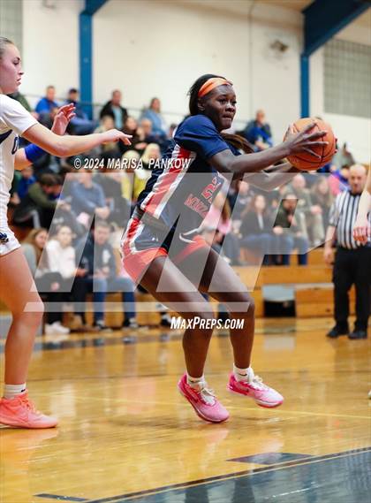 Thumbnail 3 in Oswego vs East Syracuse - Minoa (NYSPHSAA Section 3 AA First Round) photogallery.