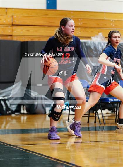 Thumbnail 2 in Oswego vs East Syracuse - Minoa (NYSPHSAA Section 3 AA First Round) photogallery.
