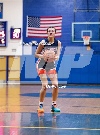 Thumbnail 2 in Oswego vs East Syracuse - Minoa (NYSPHSAA Section 3 AA First Round) photogallery.
