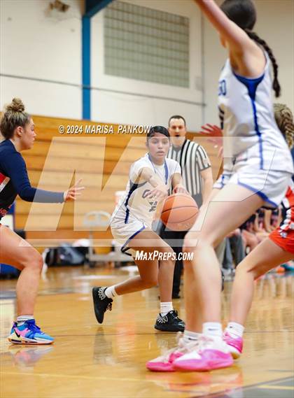 Thumbnail 3 in Oswego vs East Syracuse - Minoa (NYSPHSAA Section 3 AA First Round) photogallery.