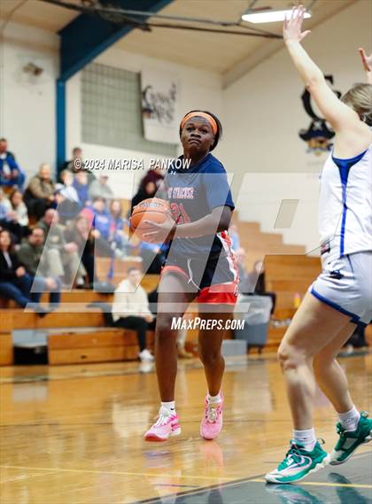Thumbnail 2 in Oswego vs East Syracuse - Minoa (NYSPHSAA Section 3 AA First Round) photogallery.