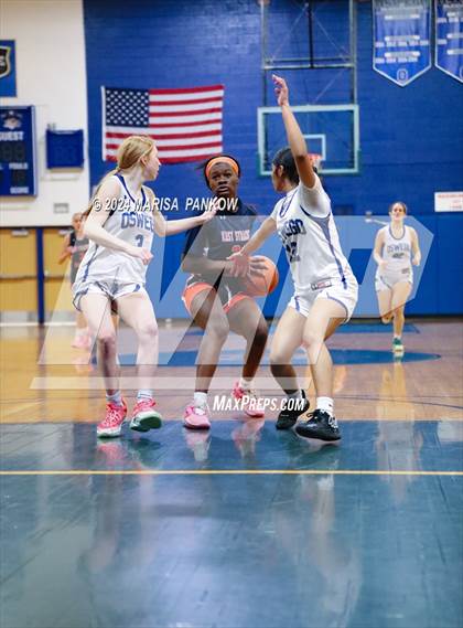 Thumbnail 3 in Oswego vs East Syracuse - Minoa (NYSPHSAA Section 3 AA First Round) photogallery.