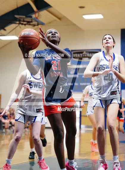 Thumbnail 3 in Oswego vs East Syracuse - Minoa (NYSPHSAA Section 3 AA First Round) photogallery.
