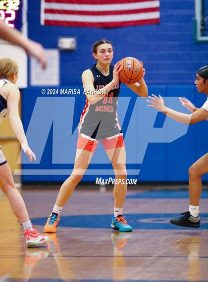 Thumbnail 3 in Oswego vs East Syracuse - Minoa (NYSPHSAA Section 3 AA First Round) photogallery.