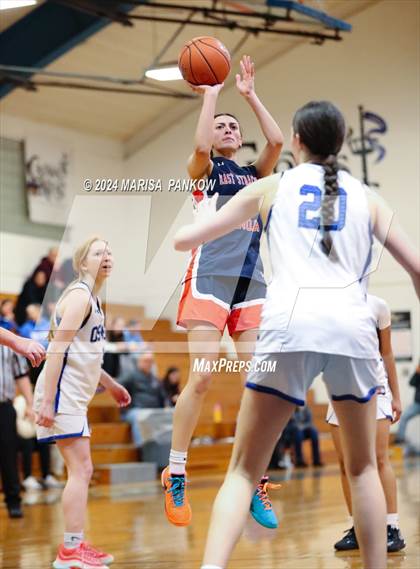 Thumbnail 2 in Oswego vs East Syracuse - Minoa (NYSPHSAA Section 3 AA First Round) photogallery.