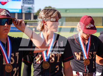 Thumbnail 2 in Lovejoy vs. Magnolia West (UIL 5A Baseball Semifinal Medal Ceremony) photogallery.