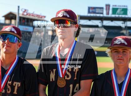 Thumbnail 2 in Lovejoy vs. Magnolia West (UIL 5A Baseball Semifinal Medal Ceremony) photogallery.