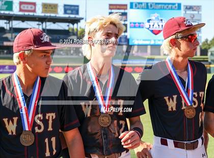 Thumbnail 1 in Lovejoy vs. Magnolia West (UIL 5A Baseball Semifinal Medal Ceremony) photogallery.