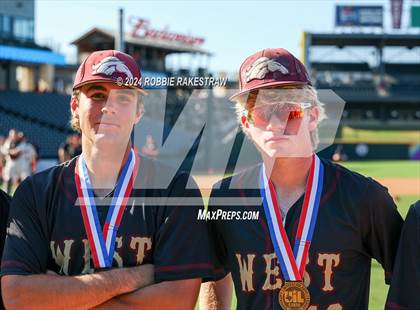 Thumbnail 2 in Lovejoy vs. Magnolia West (UIL 5A Baseball Semifinal Medal Ceremony) photogallery.