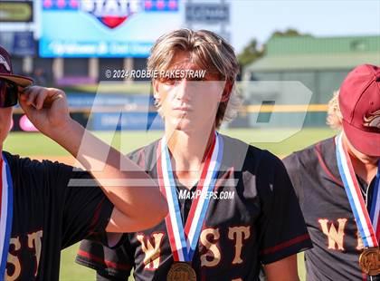 Thumbnail 3 in Lovejoy vs. Magnolia West (UIL 5A Baseball Semifinal Medal Ceremony) photogallery.