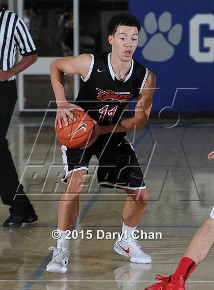 Thumbnail 2 in Country Day vs Pinnacle (MaxPreps Holiday Classic) photogallery.