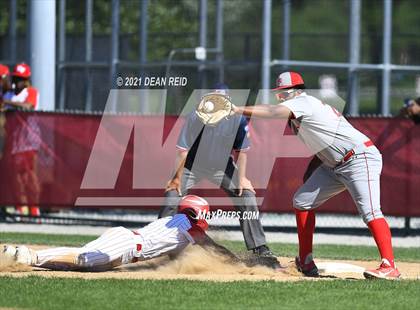 Thumbnail 2 in Thornton Fractional South @ Homewood-Flossmoor (IHSA 4A Regional Semifinal) photogallery.
