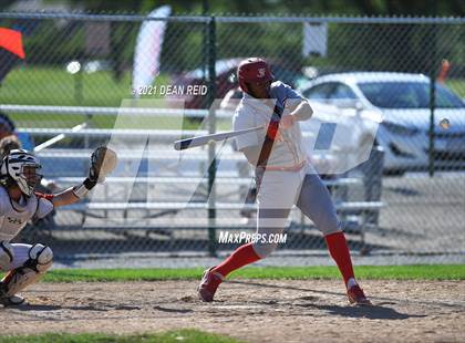 Thumbnail 1 in Thornton Fractional South @ Homewood-Flossmoor (IHSA 4A Regional Semifinal) photogallery.