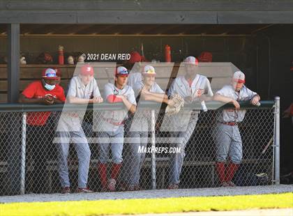 Thumbnail 3 in Thornton Fractional South @ Homewood-Flossmoor (IHSA 4A Regional Semifinal) photogallery.