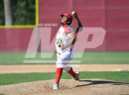 Thumbnail 3 in Thornton Fractional South @ Homewood-Flossmoor (IHSA 4A Regional Semifinal) photogallery.