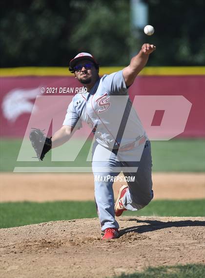 Thumbnail 2 in Thornton Fractional South @ Homewood-Flossmoor (IHSA 4A Regional Semifinal) photogallery.