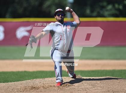 Thumbnail 1 in Thornton Fractional South @ Homewood-Flossmoor (IHSA 4A Regional Semifinal) photogallery.
