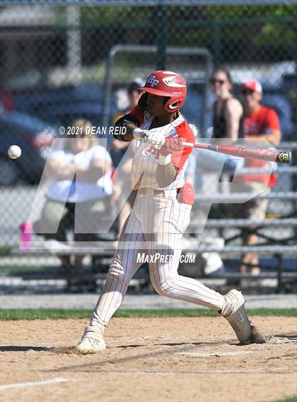 Thumbnail 2 in Thornton Fractional South @ Homewood-Flossmoor (IHSA 4A Regional Semifinal) photogallery.