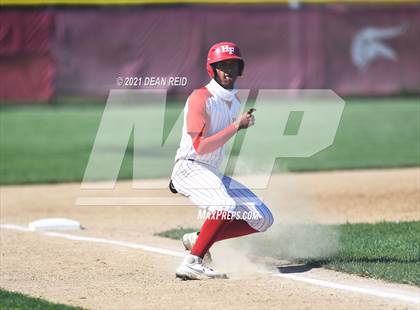 Thumbnail 1 in Thornton Fractional South @ Homewood-Flossmoor (IHSA 4A Regional Semifinal) photogallery.