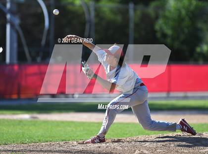 Thumbnail 1 in Thornton Fractional South @ Homewood-Flossmoor (IHSA 4A Regional Semifinal) photogallery.