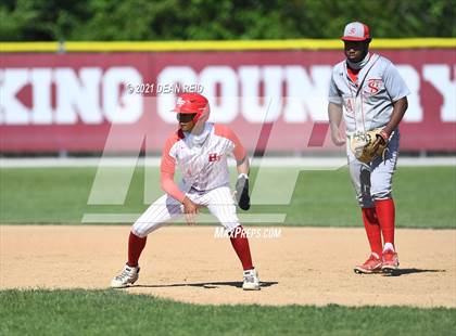 Thumbnail 2 in Thornton Fractional South @ Homewood-Flossmoor (IHSA 4A Regional Semifinal) photogallery.