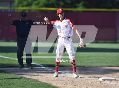Thumbnail 1 in Thornton Fractional South @ Homewood-Flossmoor (IHSA 4A Regional Semifinal) photogallery.