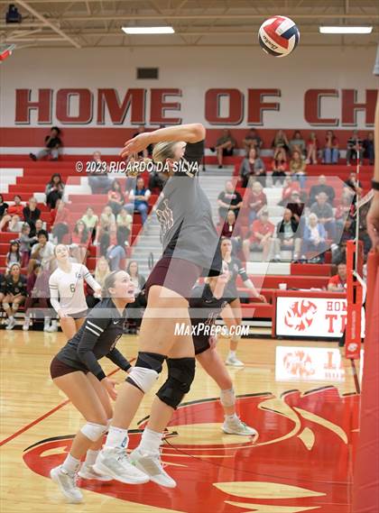 Thumbnail 1 in Katy vs Cinco Ranch photogallery.