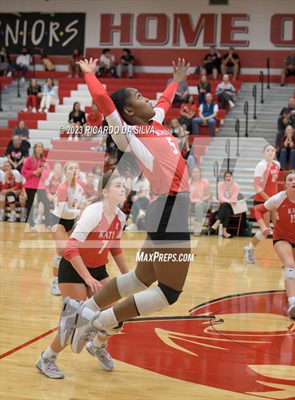 Thumbnail 3 in Katy vs Cinco Ranch photogallery.