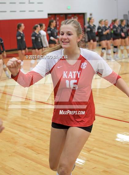 Thumbnail 3 in Katy vs Cinco Ranch photogallery.