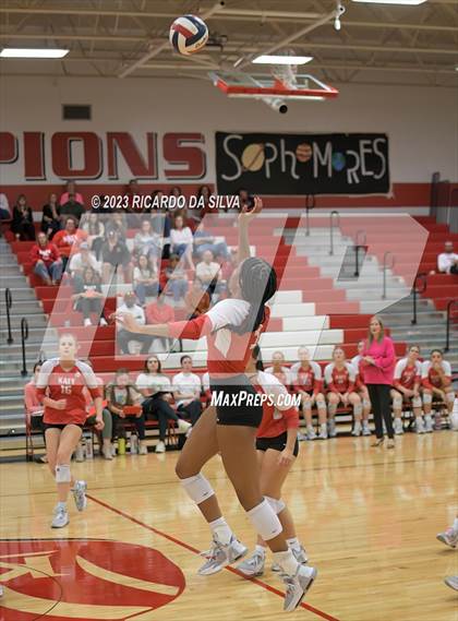 Thumbnail 2 in Katy vs Cinco Ranch photogallery.