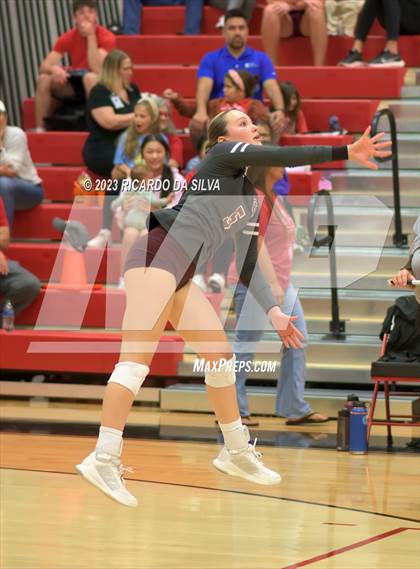 Thumbnail 2 in Katy vs Cinco Ranch photogallery.