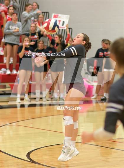 Thumbnail 3 in Katy vs Cinco Ranch photogallery.