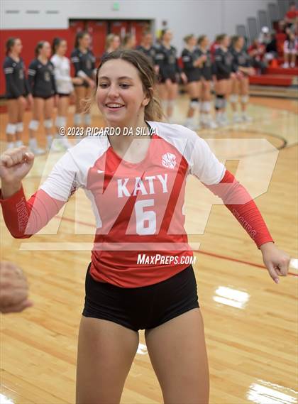 Thumbnail 2 in Katy vs Cinco Ranch photogallery.