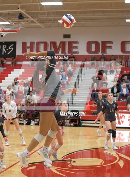 Thumbnail 3 in Katy vs Cinco Ranch photogallery.