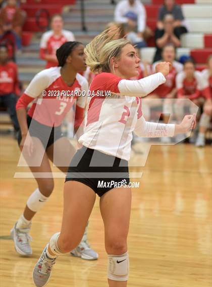 Thumbnail 1 in Katy vs Cinco Ranch photogallery.
