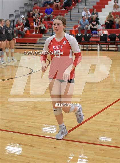 Thumbnail 2 in Katy vs Cinco Ranch photogallery.